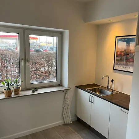 Hyggelig Taet Pa Centrum Og Letbanestop Apartament *