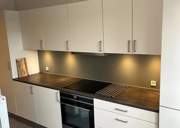 Hyggelig Taet Pa Centrum Og Letbanestop Apartment *